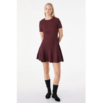 Rochie evazata cu maneci scurte - Visiniu