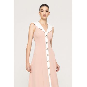 Rochie fara maneci cu decolteu in V si nasturi cu model floral - Roz pal