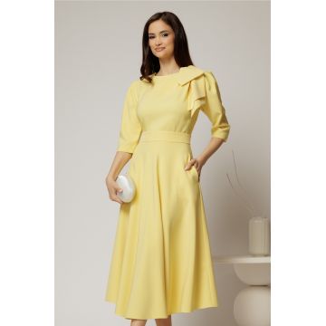Rochie midi galbena clos cu funda ampla pe umar si cordon detasabil