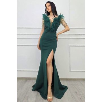 Rochie pentru evenimente Zenaria, cu trena, cristale si volane, Verde