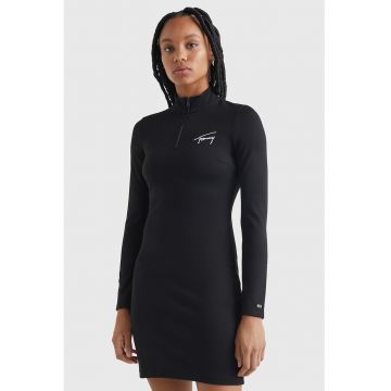 Rochie slim fit cu fermoar scurt - Negru