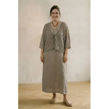 Compleu rochie lunga din in cu blazer dantelat si croi lejer boem elegant, bej inchis