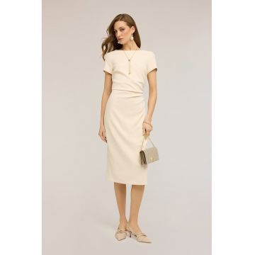 Rochie creion cu decolteu in V pe partea din spate - Bej