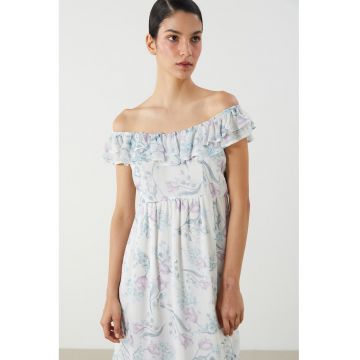 Rochie cu decolteu decolteu pe umeri si model floral