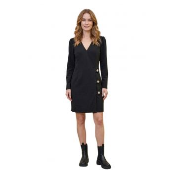 Rochie dreapta cu decolteu petrecut -