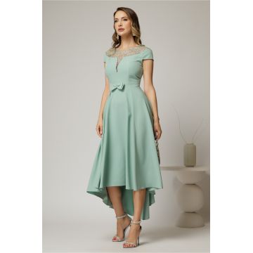 Rochie DY Fashion asimetrica verde menta cu funda in talie si aplicatii la decolteu