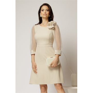 Rochie DY Fashion bej cu maneci din organza si detaliu floral