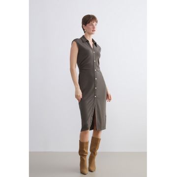 Rochie fara maneci cu nasturi