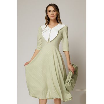 Rochie midi verde fistic cu buline si guler amplu croi clos