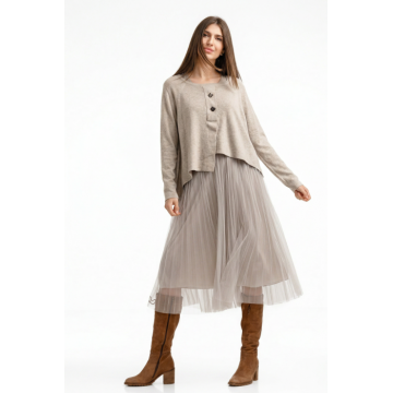 Rochie suprapusa din tulle  cu puloveras cu nasturi metalici bej