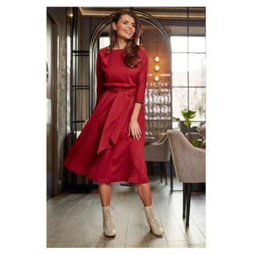 Rochie De Dama -  Model Midi Asimetric Cu Talie Marcata - Bordo - 96% Poliester 4% Elastan - Rochii Elegante De Zi - Croiala Fluida Cu Slit - Tinuta Luxoasa Casual Si De Seara - Super Confortabila - Fabricata In Polonia - Design Fashion - Rosu
