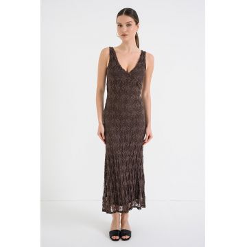 Rochie lunga cu croiala cambrata si broderie - Maro