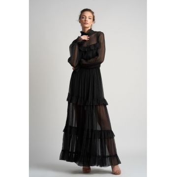 Rochie lunga cu volane si guler inalt