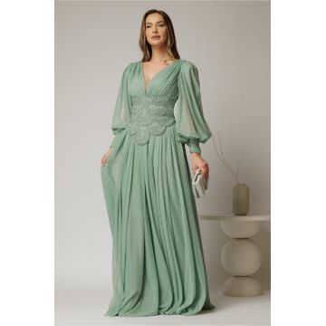 Rochie lunga verde menta de seara din tull cu corset cu strassuri aplicate