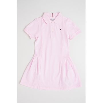 Rochie evazata cu guler polo si pliuri - Roz pastel
