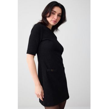 Rochie mini cu buzunare false - Negru