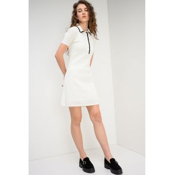 Rochie mini dreapta tricotata Slysy - Negru/Crem