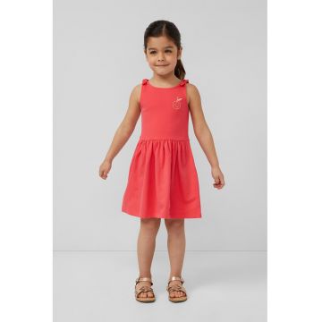 Rochie evazata cu detaliu cu broderie discreta - Roz aprins