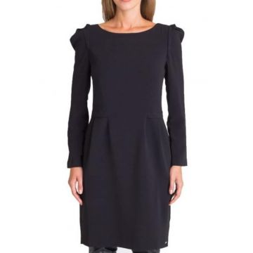 Rochie dreapta cu maneca lunga -