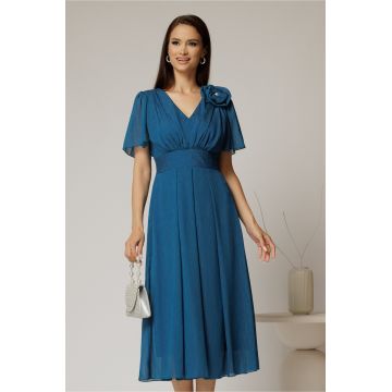 Rochie midi albastru petrol din voal cu fir lurex si floare la umar