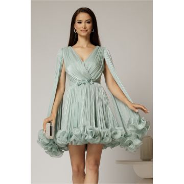 Rochie scurta verde menta de ocazie cu aplicatii florale pe talie din voal peliculizat