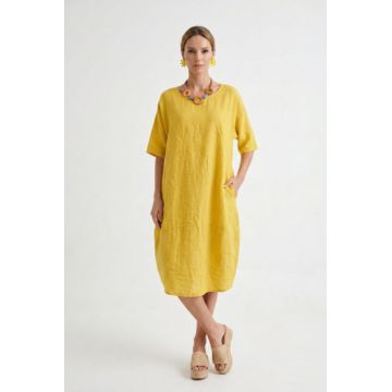 Rochie lejera de vara din in cu croi lalea oversized, galben turmeric