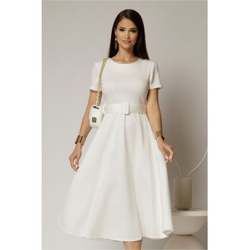Rochie midi alba cu maneca scurta si curea in talie cu adaos de viscoza