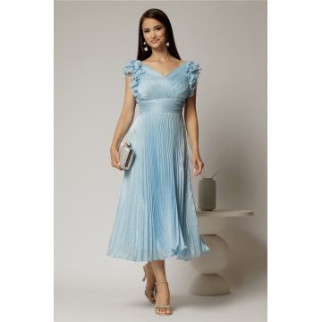 Rochie midi bleu din voal plisat cu decolteu V si volanase la maneci