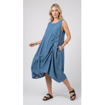Rochie midi din jeans deschis cu fronseuri decorative
