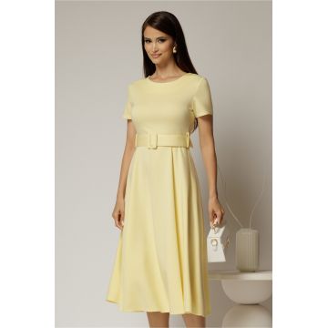 Rochie midi galbena cu maneca scurta si curea in talie cu adaos de viscoza