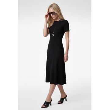 Rochie uni cu maneci scurte - Negru