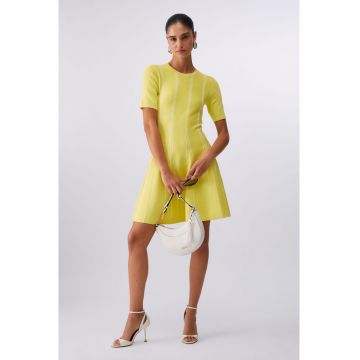 Rochie cu cusaturi decorative - Galben