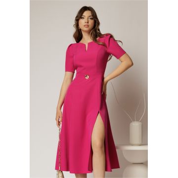 Rochie DY Fashion fucsia midi cu detaliu talie si decupaj la decolteu