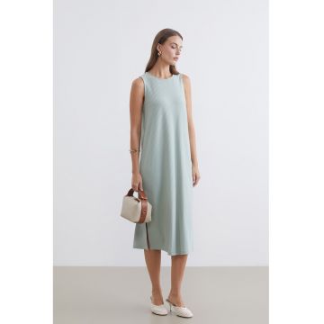 Rochie midi cu croiala dreapta si model uni - Verde pal