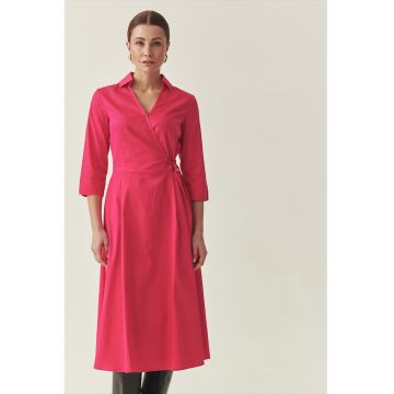 Rochie midi cu croiala petrecuta si guler clasic - Fucsia