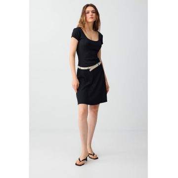 Rochie mini cu decolteu patrat - Negru