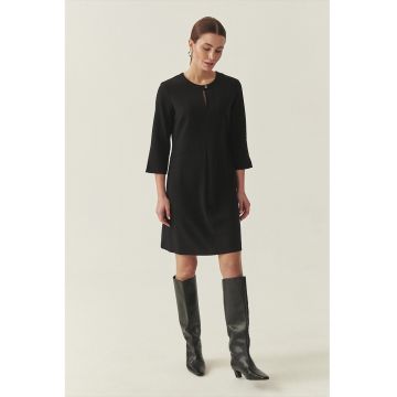 Rochie scurta cu croiala dreapta - Negru