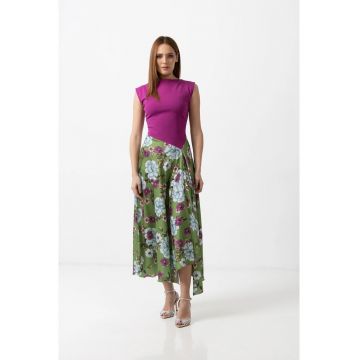Rochie eleganta midi dama cu bust din jerse magenta si fusta florala vaporoasa