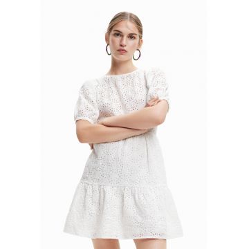Rochie evazata cu decupaj pe spate - Alb