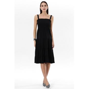 Rochie evazata cu model uni - Negru
