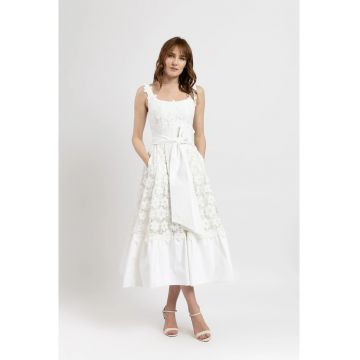 Rochie midi din macrame floral si volan din bumbac satinat alb