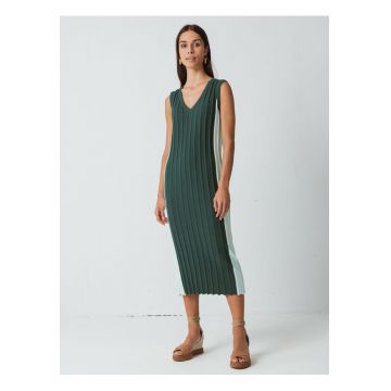 Rochie midi dreapta