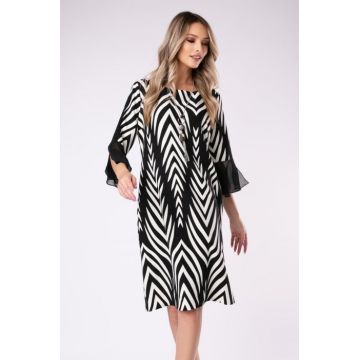 Rochie eleganta marime mare neagra cu volan la maneca