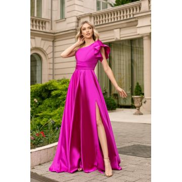 Rochie Fiore fucsia cu volan 3D pe umar
