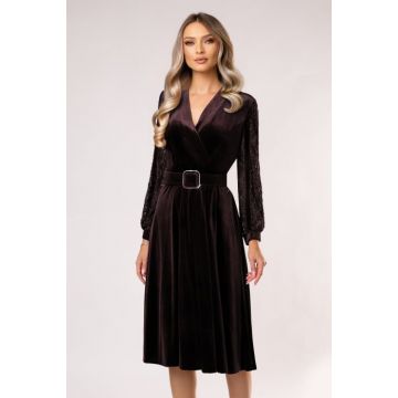 Rochie Misa maro din catifea cu maneci din dantela si curea in talie