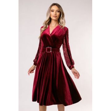 Rochie Misa visnie din catifea cu maneci din dantela si curea in talie