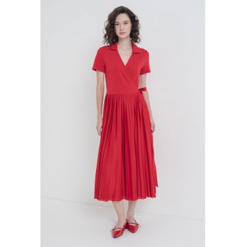 Rochie petrecuta cu guler ascutit - Rosu