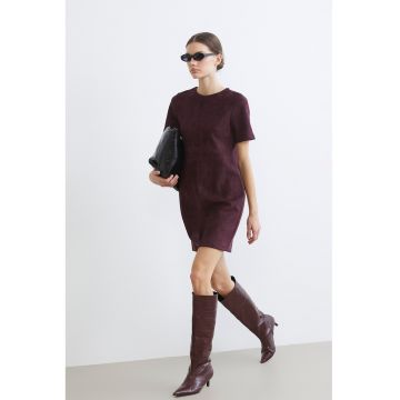 Rochie scurta din piele intoarsa ecologica cu fermoar pe partea din spate - Rosu inchis