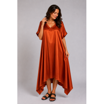 Rochie caramizie din vascoza cu aspect satinat