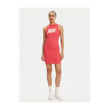 Rochie casual dama  coral - 2 caracteristici reprezentative